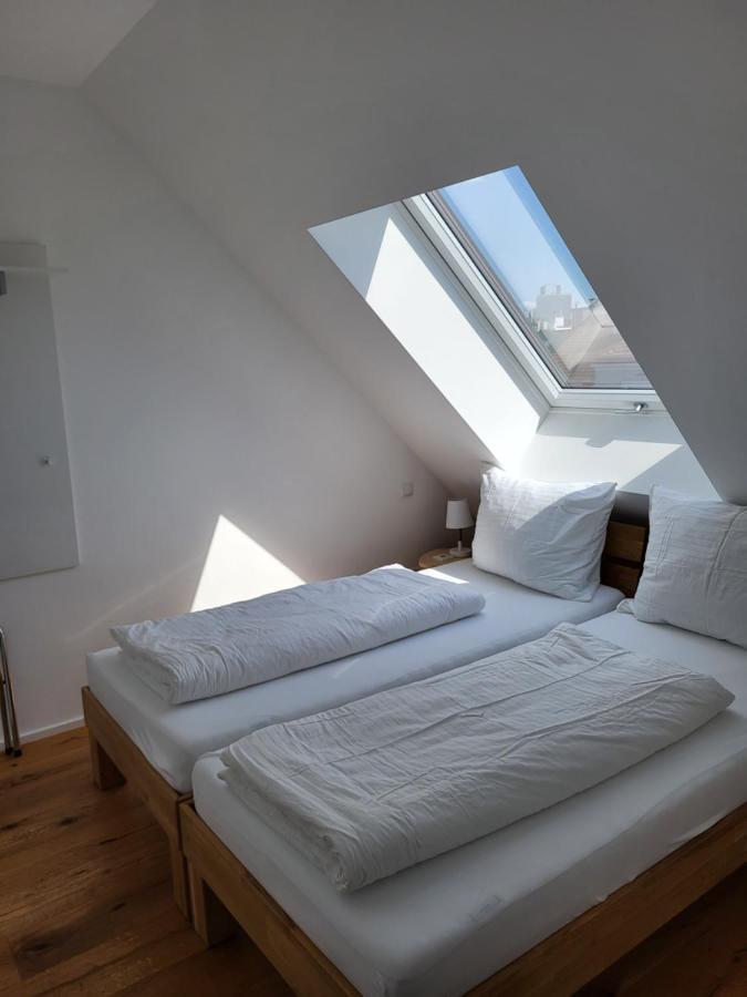 Skysuite Holiday Home Виена Екстериор снимка